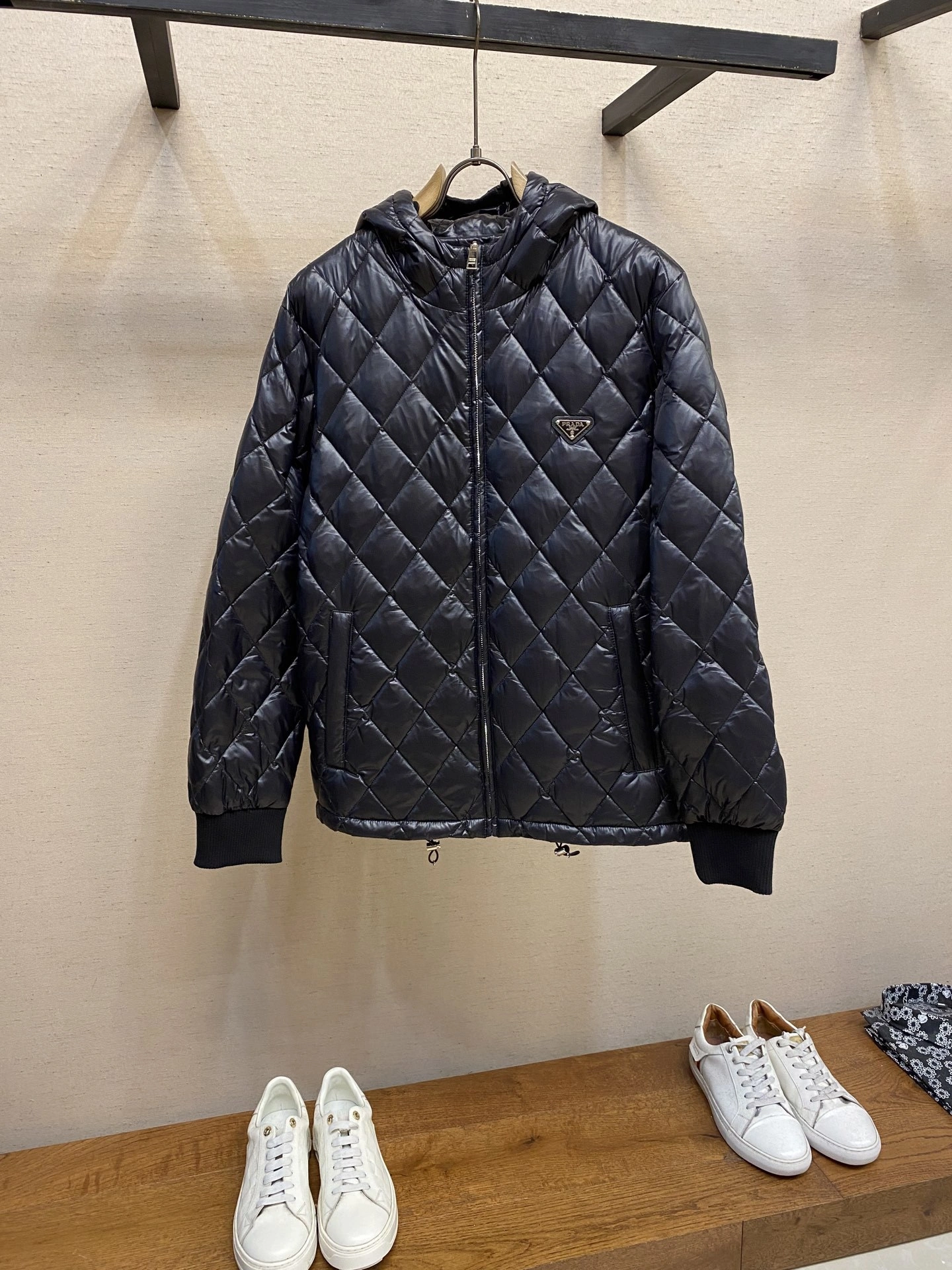 wg.luxury-- Pr141 Down jacket item: E-F443J1623H